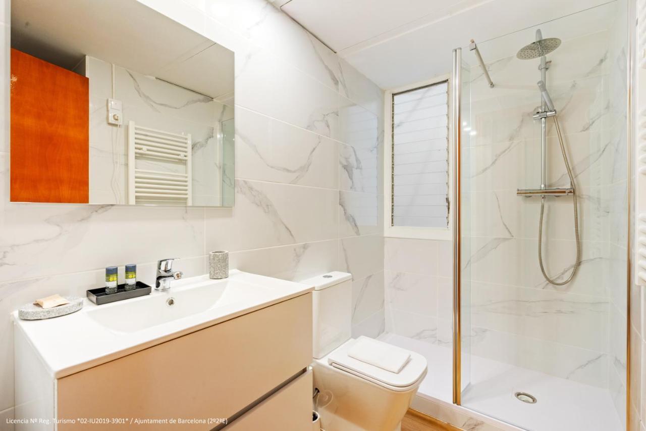 Flateli Pelayo 3 Apartment Барселона Екстериор снимка